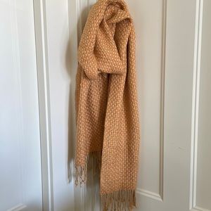 Knitted scarf tan/orange